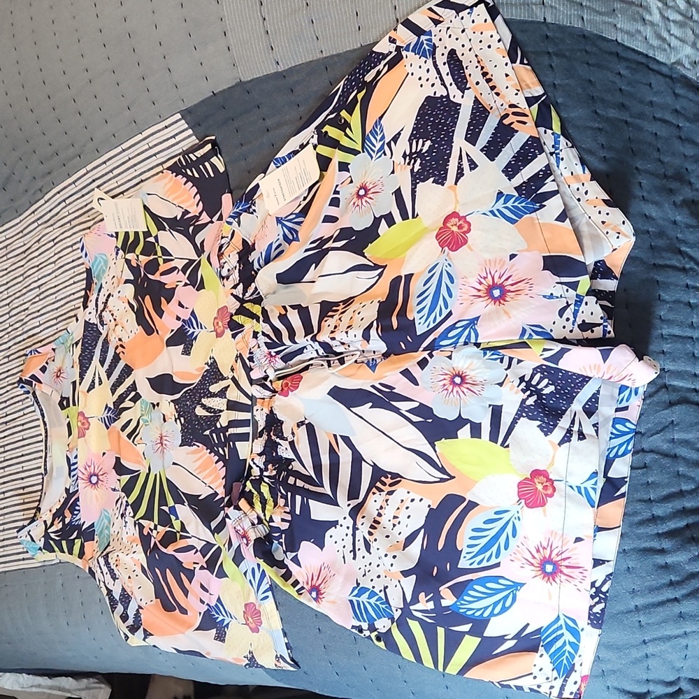 Old Navy Active Go Dry 2 Piece Set Tropical Floral Women's XL NWT